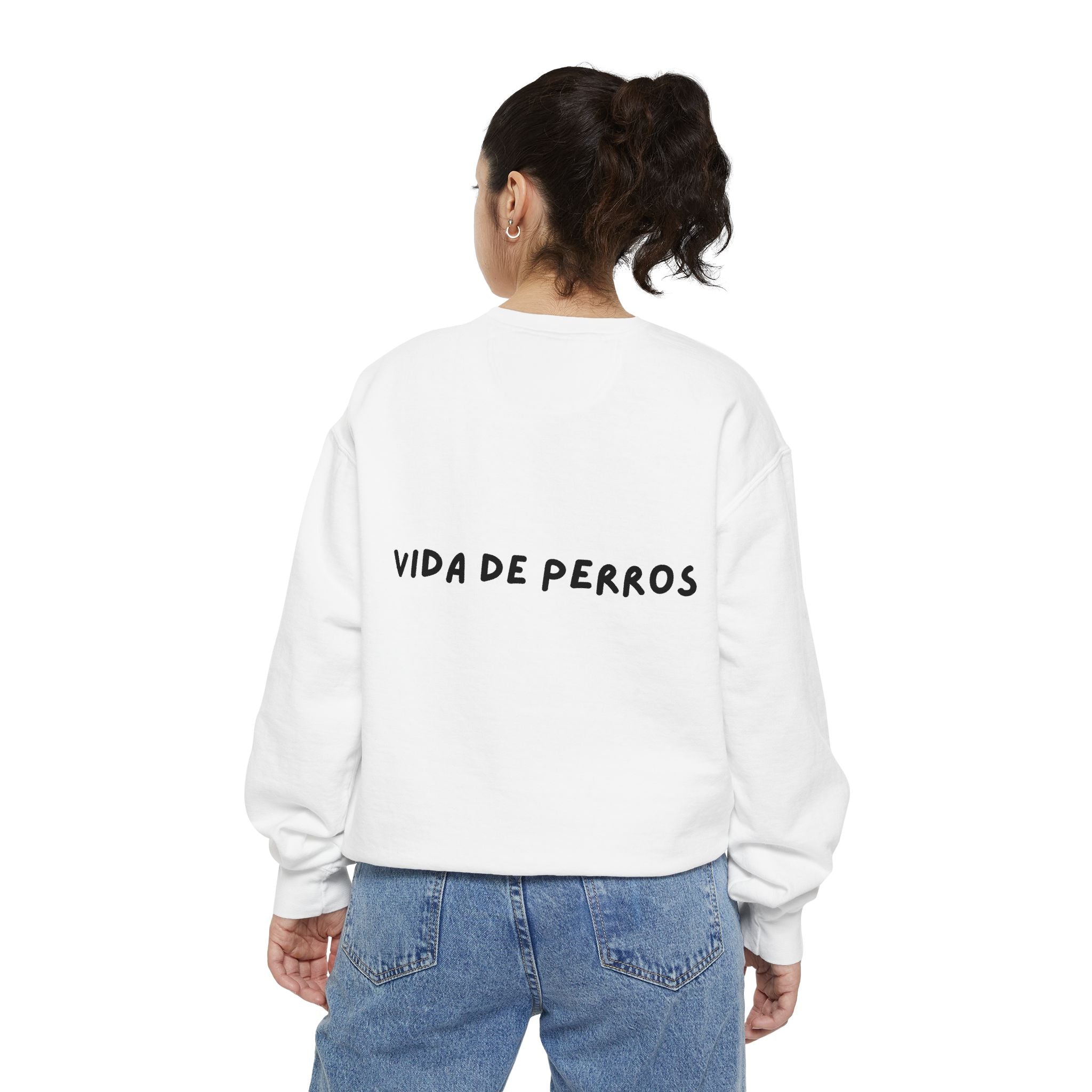Sudadera Vida de Perros Blanca | Logo Bordado Delantero y Texto Espalda